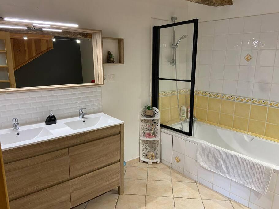 Gite A La Ferme Avec Jacuzzi Et Sauna Villefloure Екстериор снимка