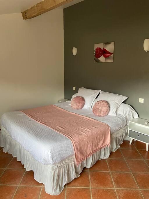 Gite A La Ferme Avec Jacuzzi Et Sauna Villefloure Екстериор снимка