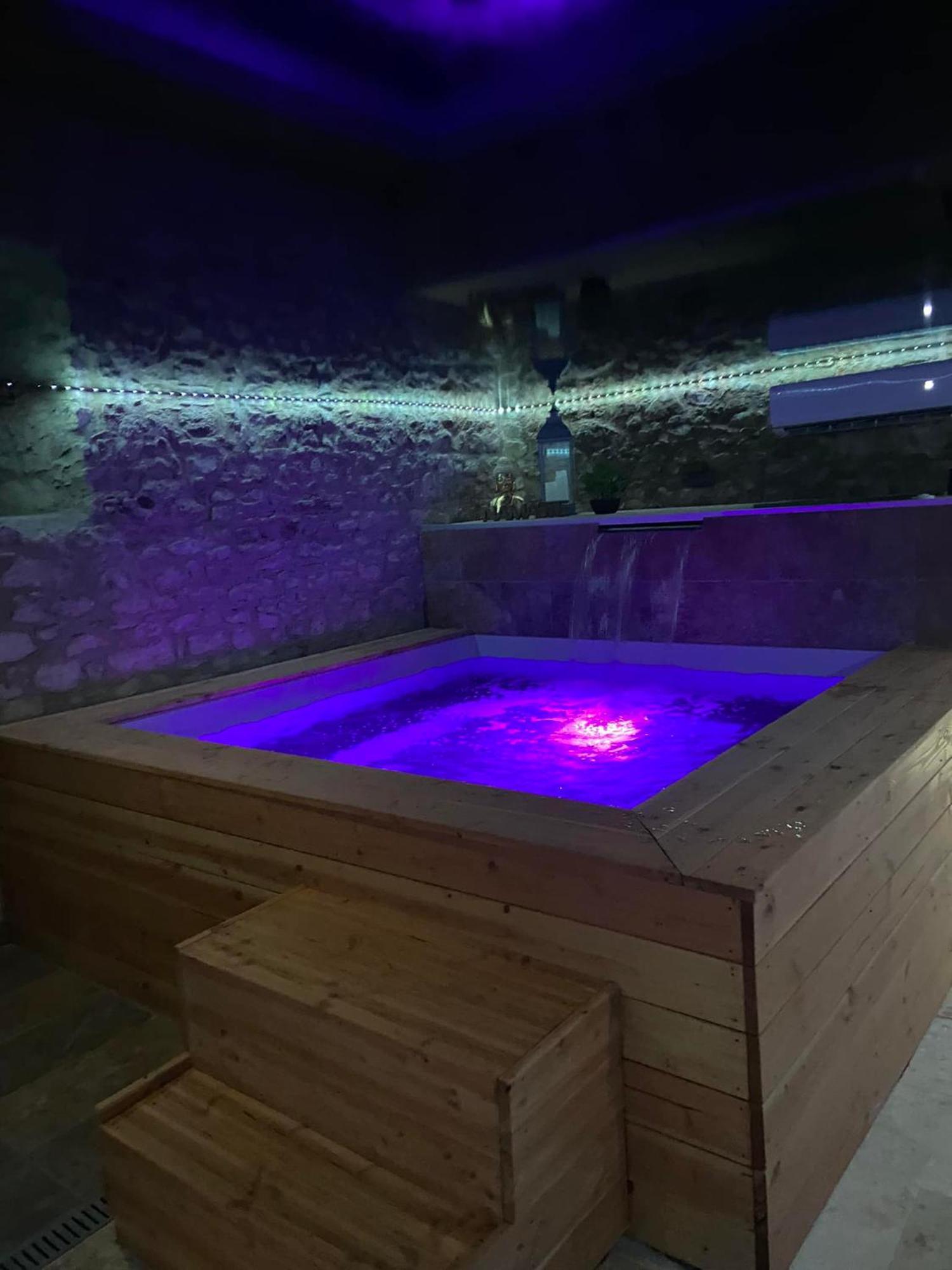 Gite A La Ferme Avec Jacuzzi Et Sauna Villefloure Екстериор снимка